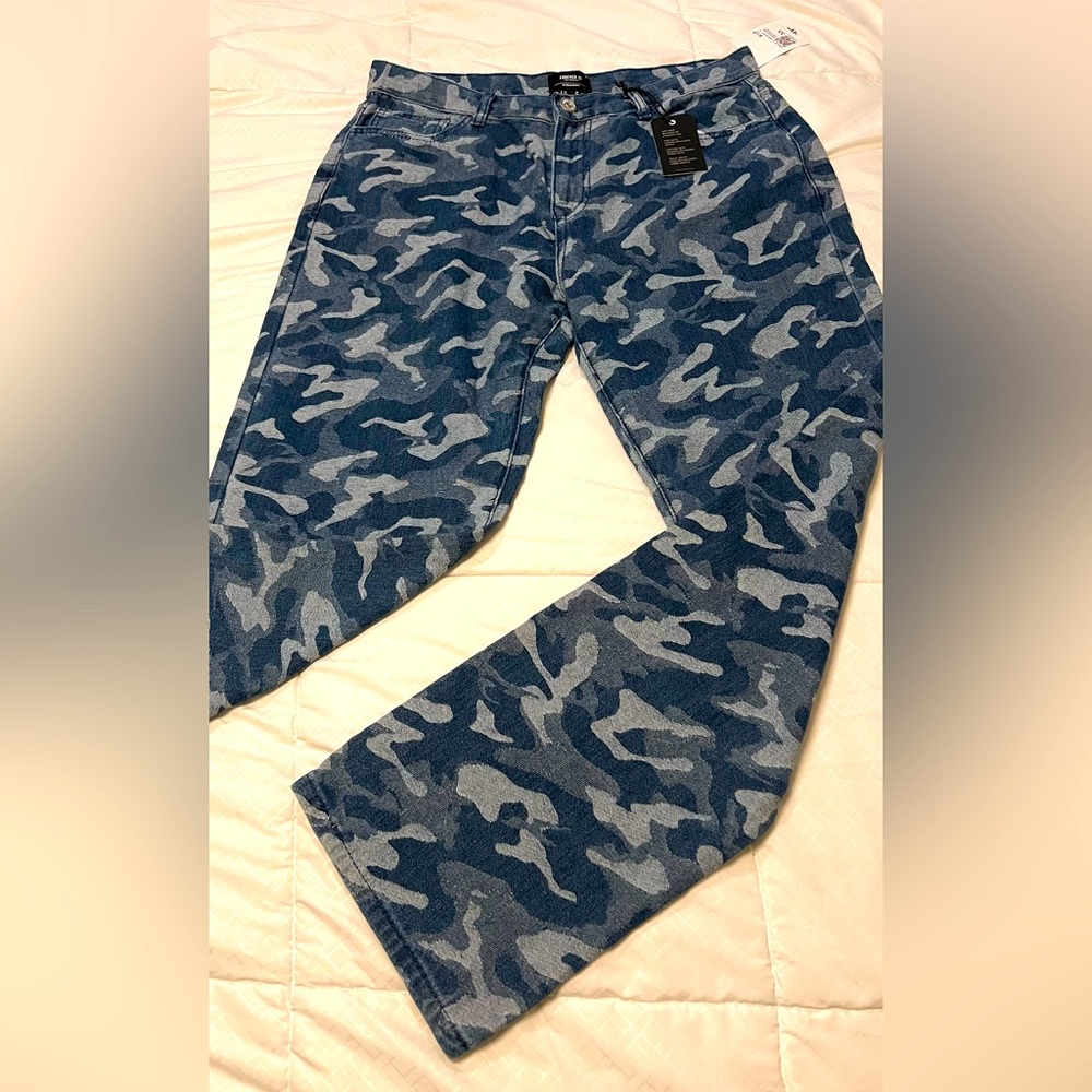 Forever 21 Camouflage Blue Jean